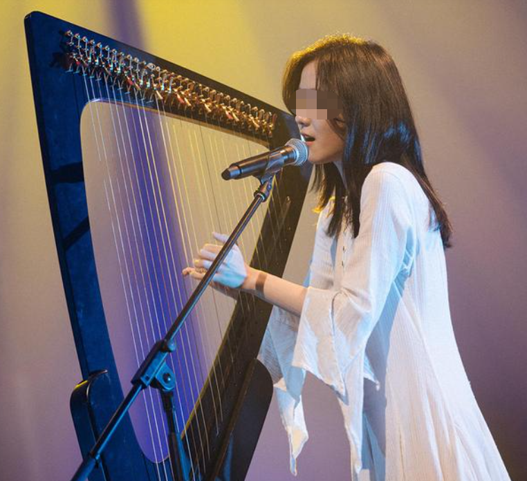 百万粉女歌手吸毒被抓!毒贩还是从某乎上找的