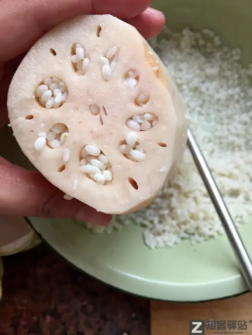 每天一分钟看世界！5月13日，农历 四月十三星期五，历史上的今天和生活冷知识-1