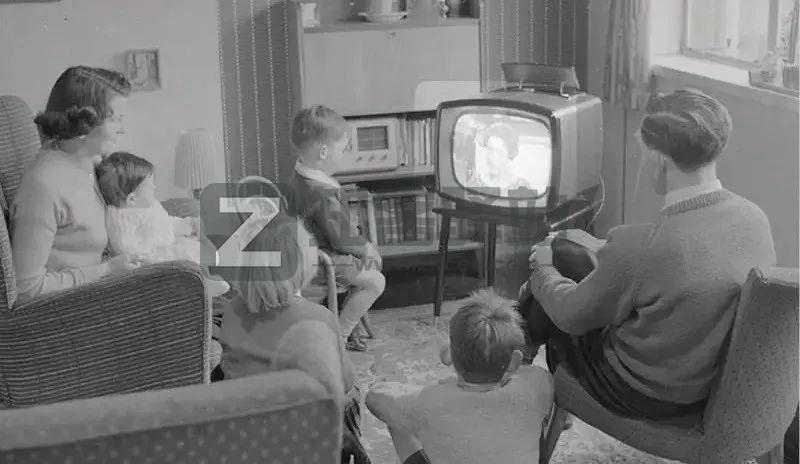 免费观看全国几乎所有电视频道，无广告不付费，简直爽爆了！